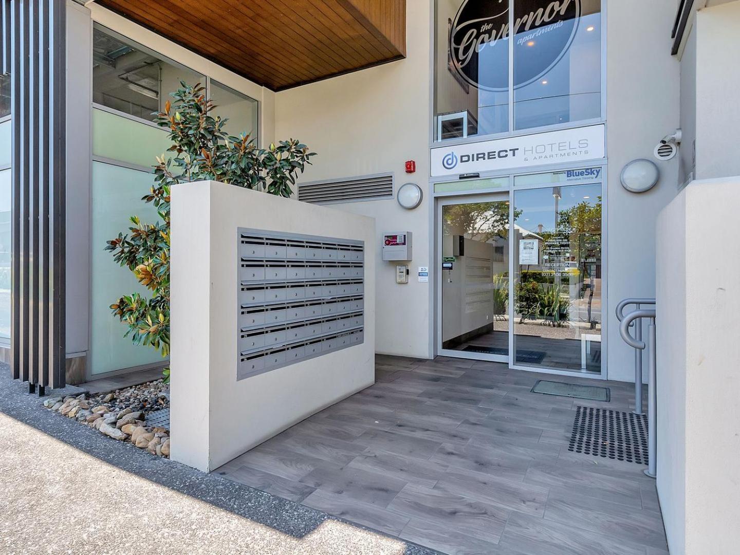 Comfy And Bright With Huge Balcony! * Brisbane
