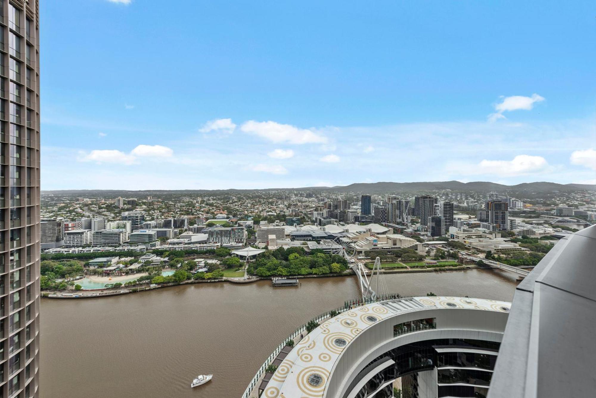 Queens Wharf - Luxe 1br With Stunning Views And Pool Apartment Brisbane