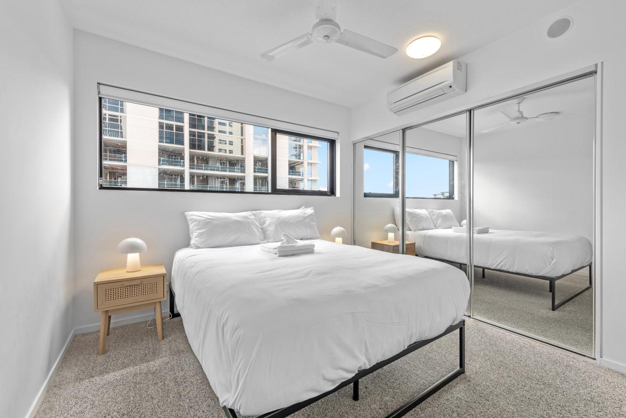 Apartment Spacious 2brm On Fish Lane With Roof Pool