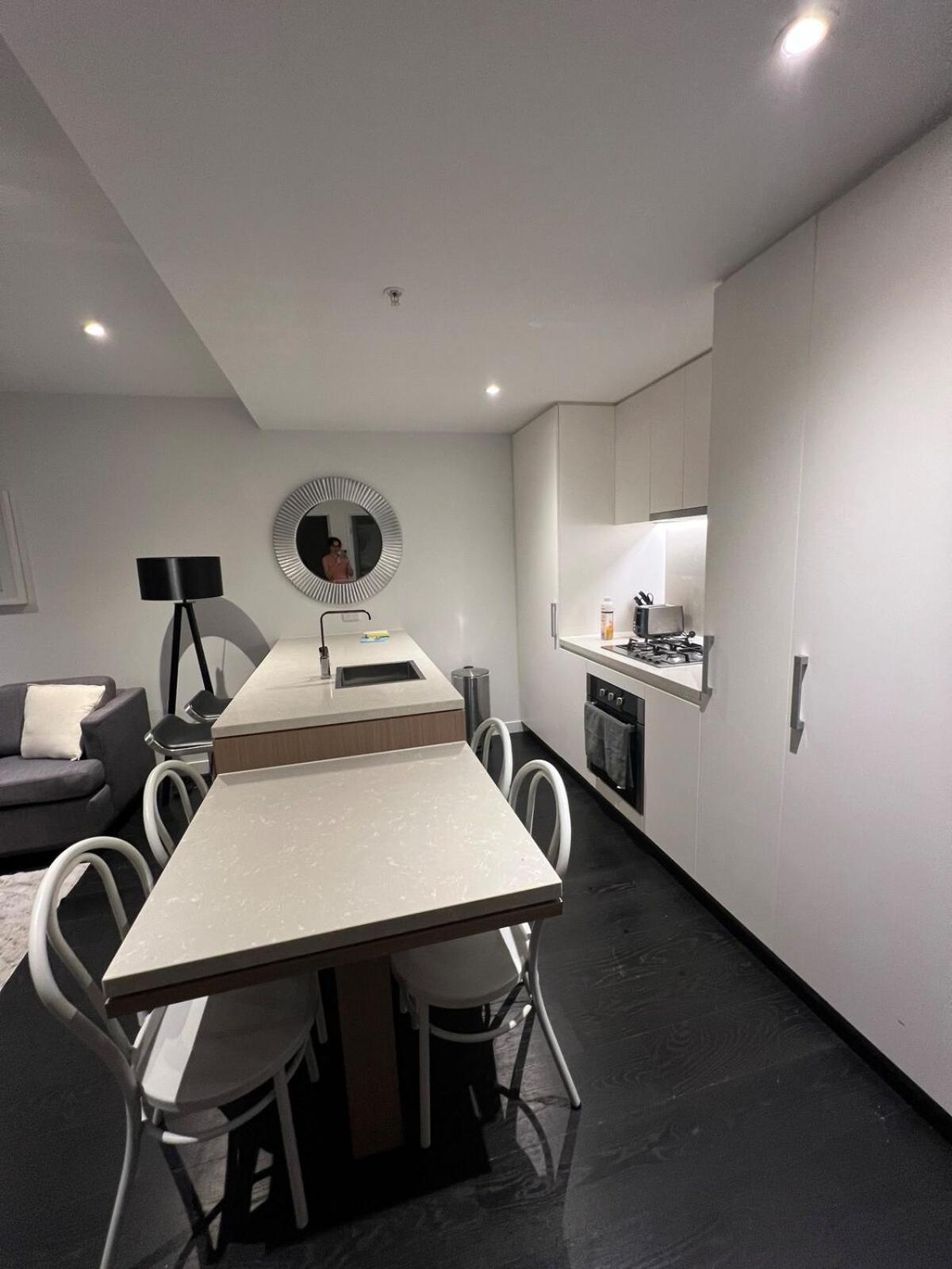 Entire Flat W Infinity Pool And 5m Walk To Valley Station *