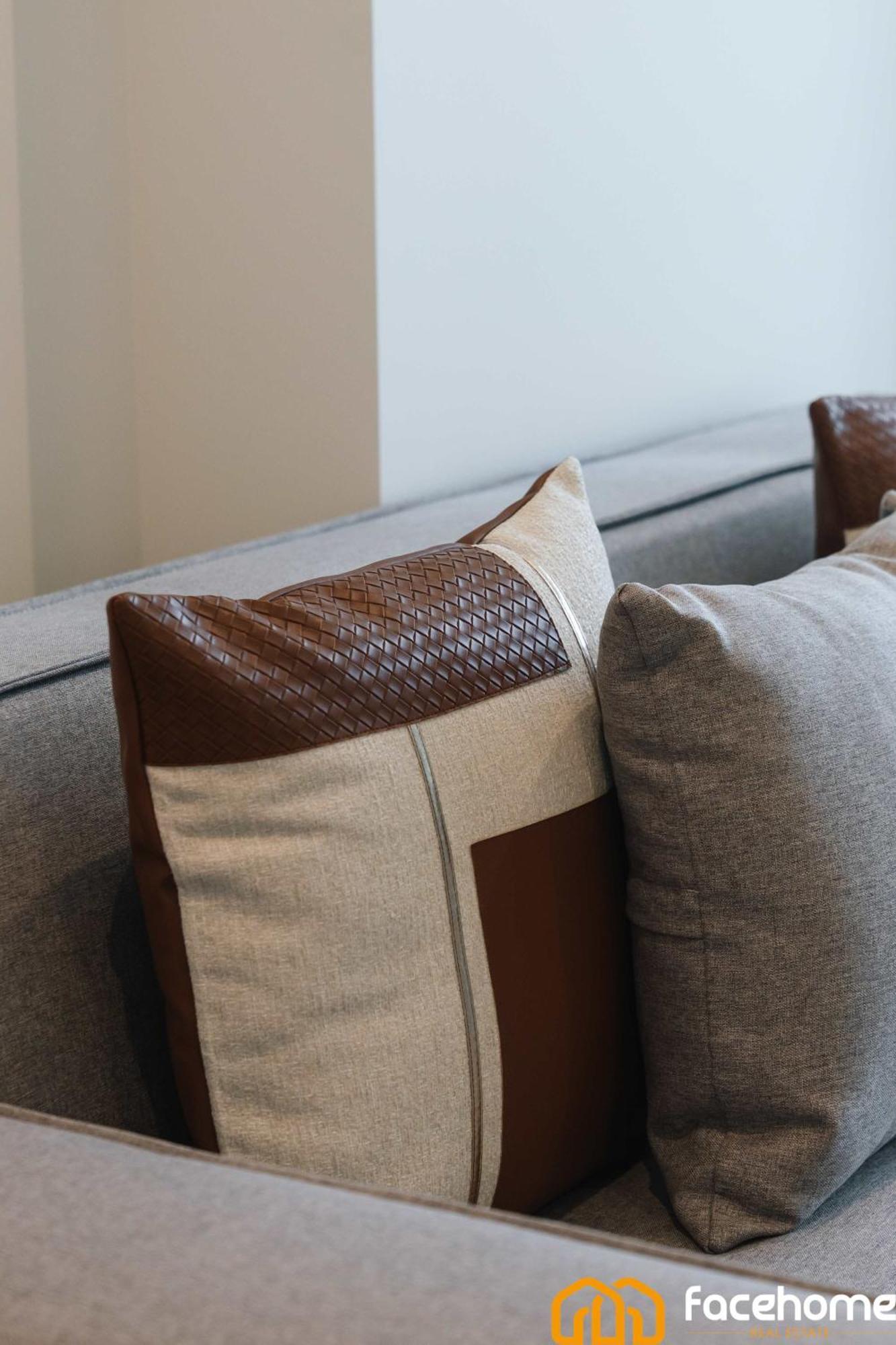 Luxury River & Access Apartment