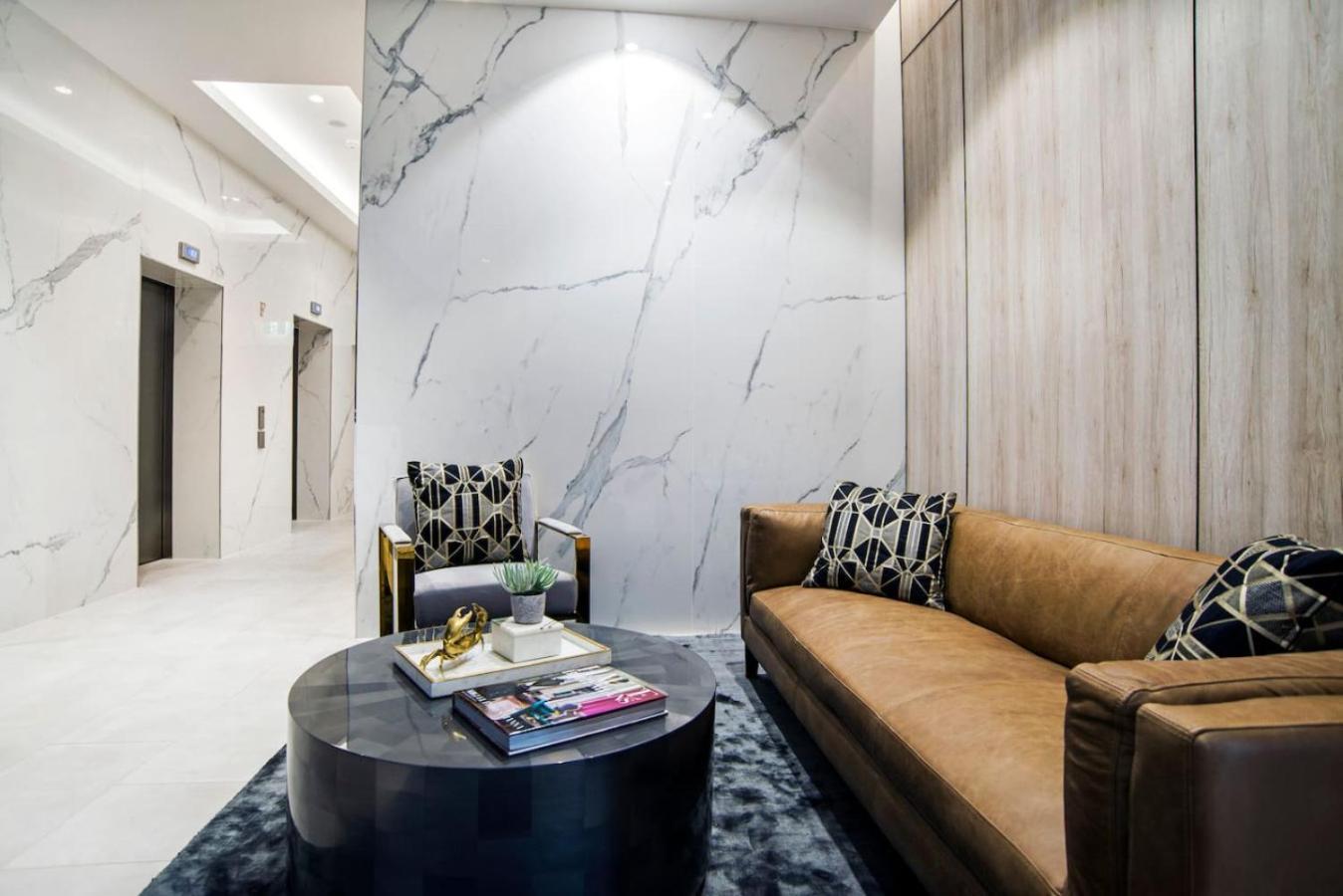 Stunning Getaway One King Bed With Unlimited Wi-fi *