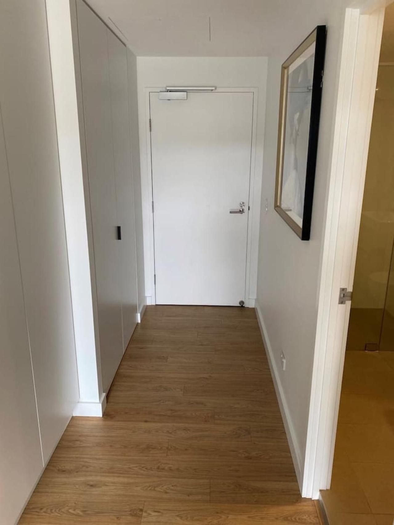 Stunning Getaway One King Bed With Unlimited Wi-fi Apartment Brisbane