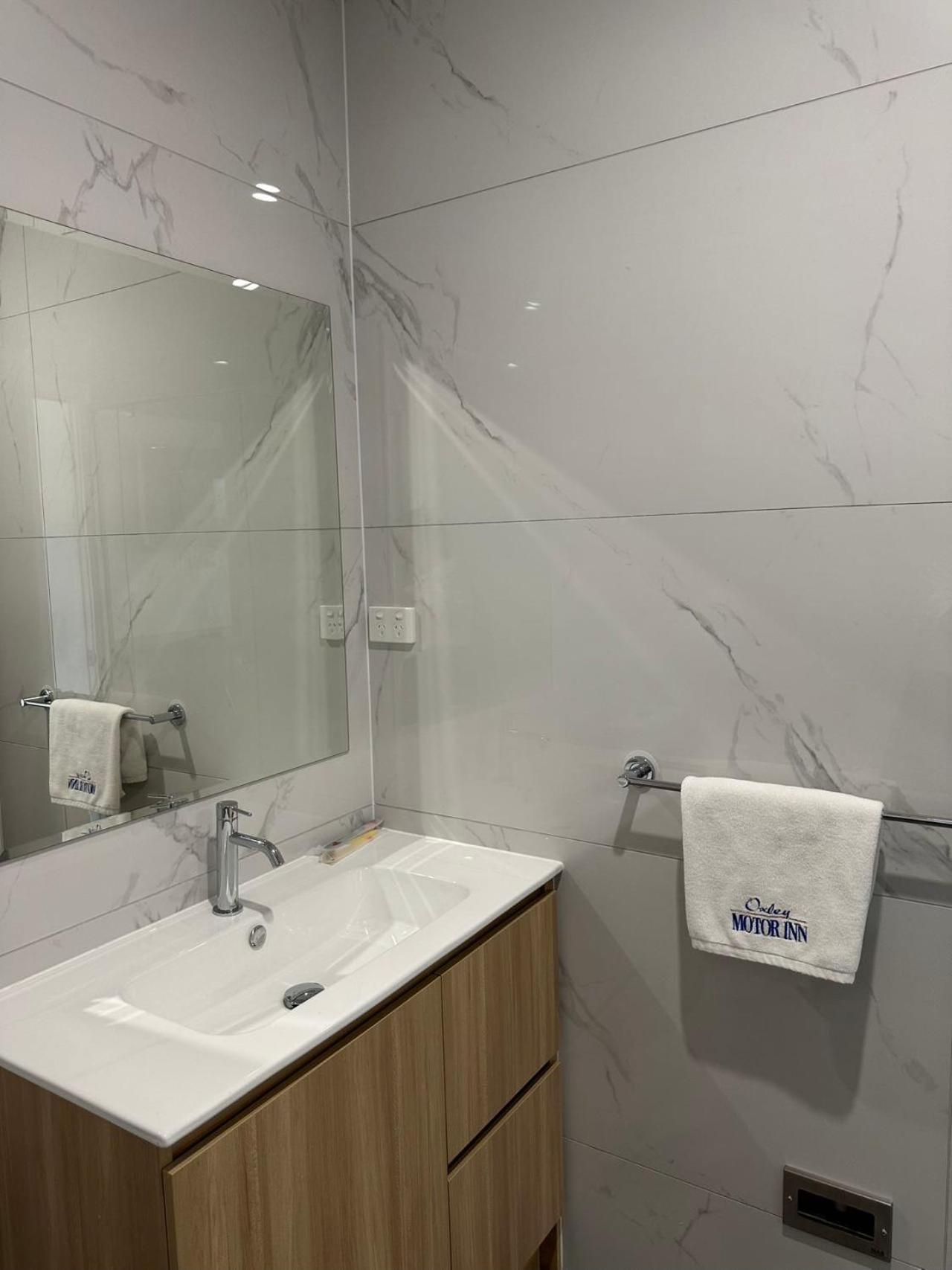 Oxley Motor 4*