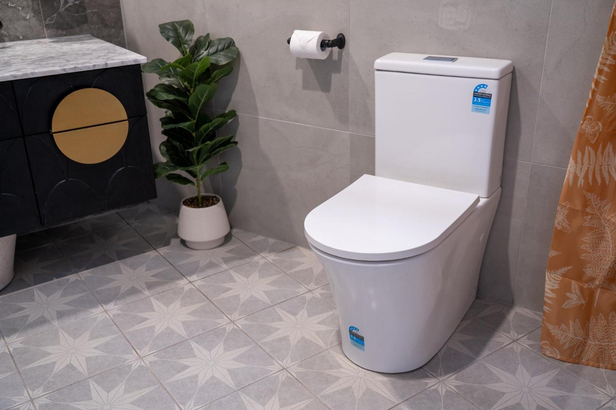 Hot Tub, Ice Bath, Gym, Sauna, Pool Table Coorparoo Haven * Brisbane