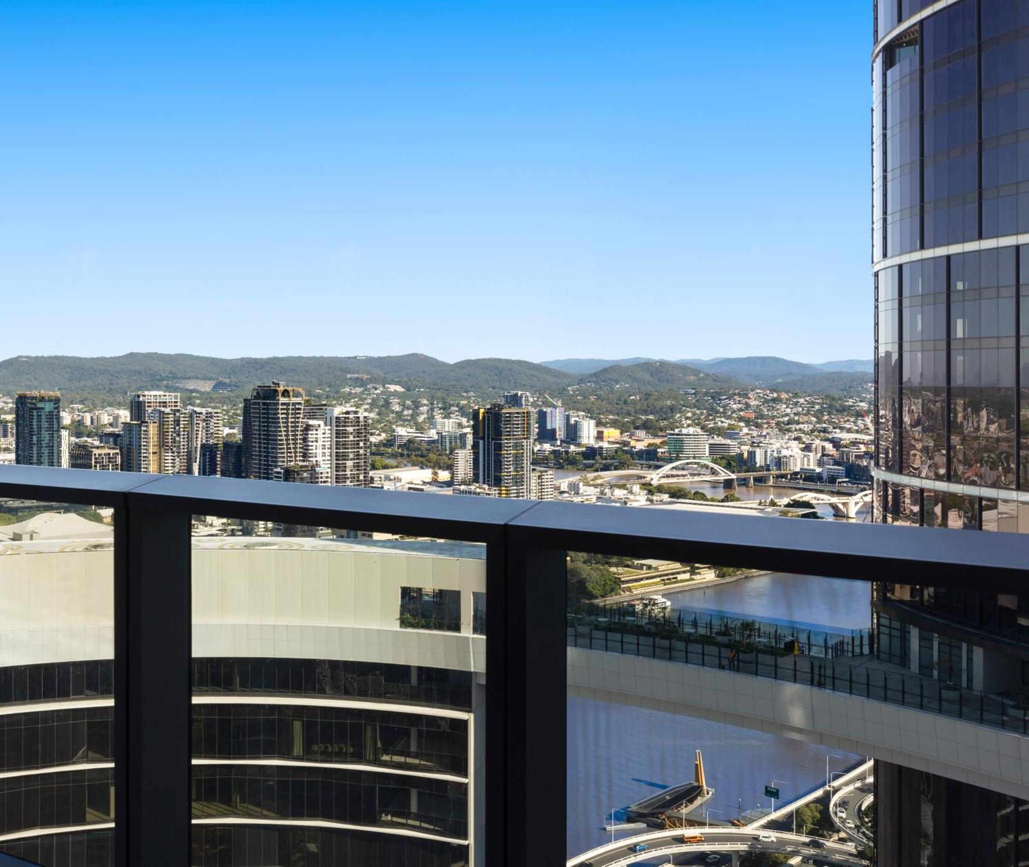 Aparthotel Avani Living Queen's Wharf Residences 5*