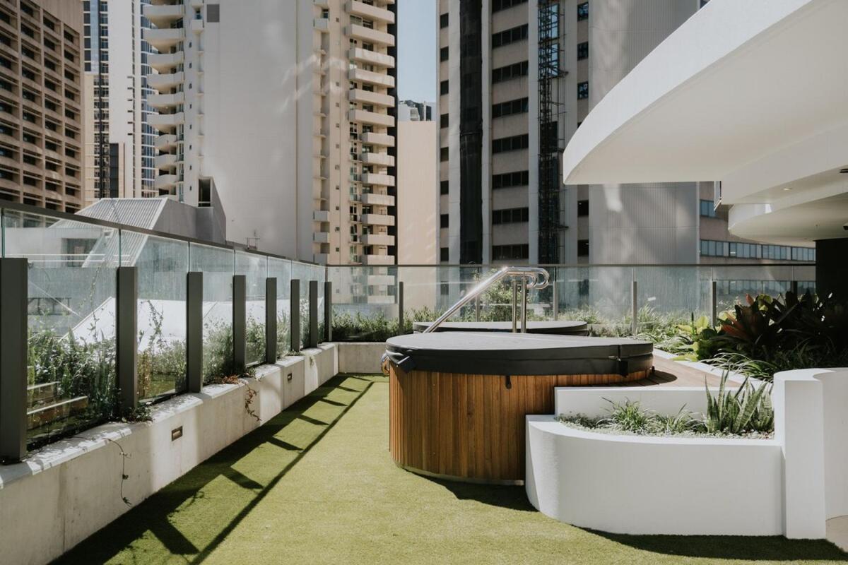Queen's Wharf Residences - 44f Apartment *