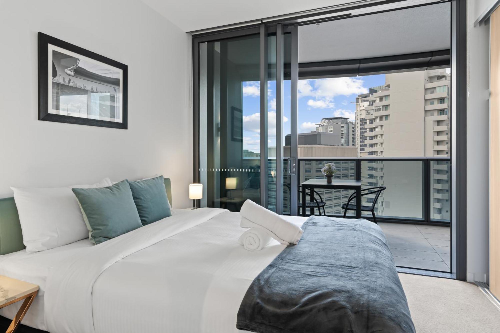 Sky Living & River Views In Queens Wharf Residences * Brisbane