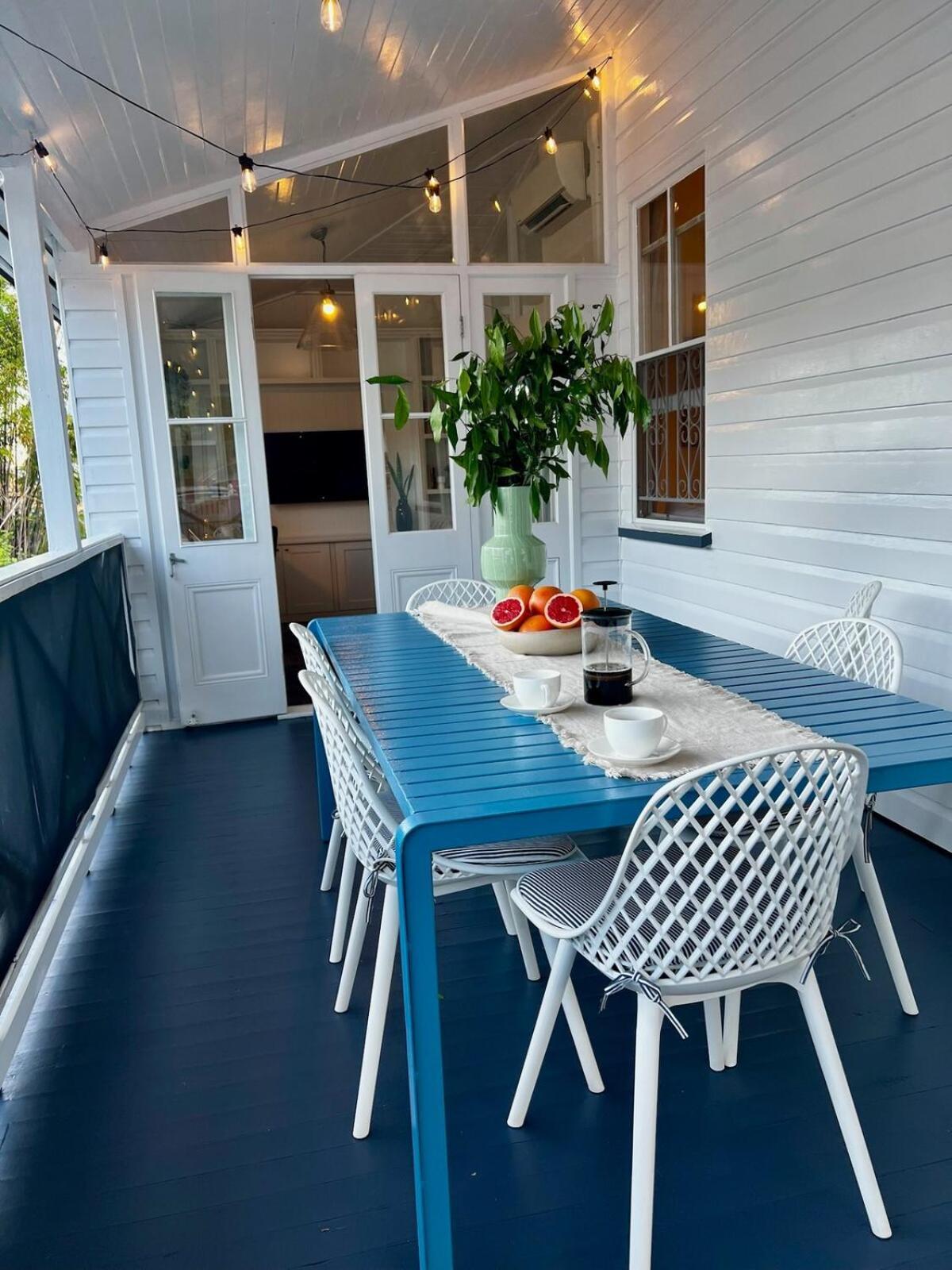 Chic Paddo Pool Fire Pets Holiday home Brisbane