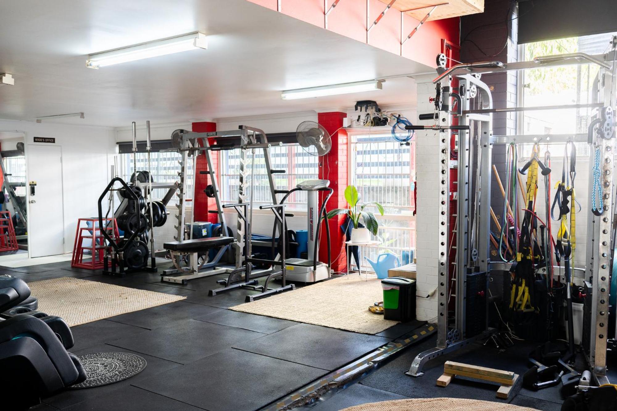 Hot Tub, Ice Bath, Gym, Sauna, Pool Table Coorparoo Haven Homestay Brisbane