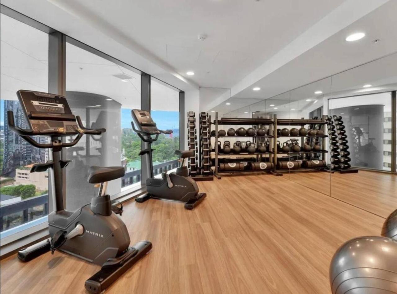 Apartment Luxurious 2 Bed With Pool, Sauna And Gym *
