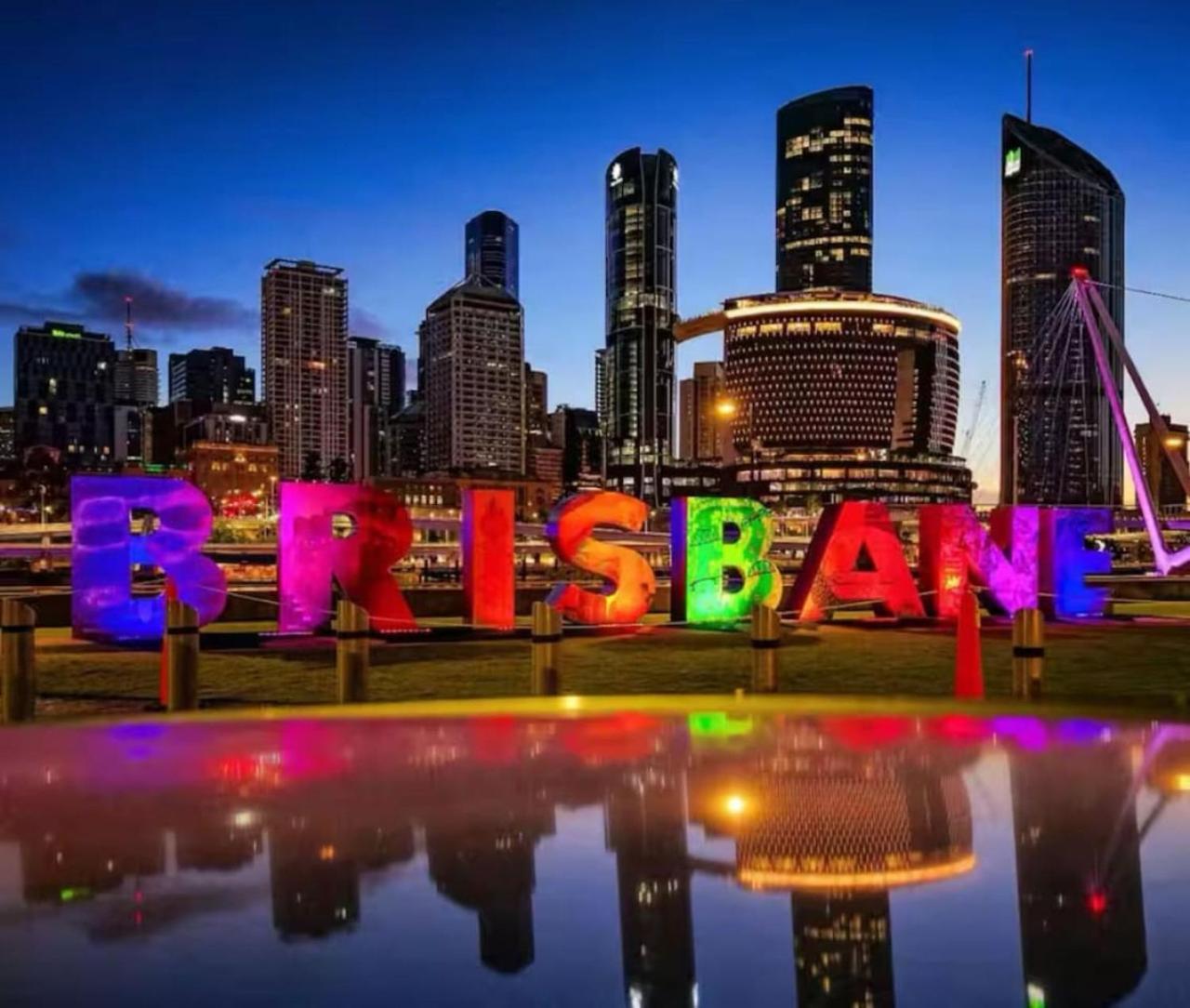 Stylish With Pool, Sauna And Gym Apartment