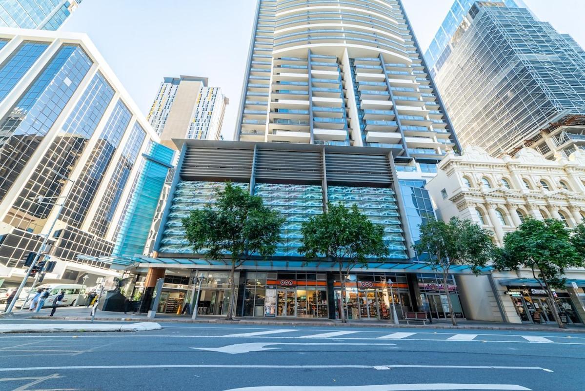Lux 18th Floor 2br 2bath, River View, Pool, Spa, Sauna, Gym, Wifi, Apartment