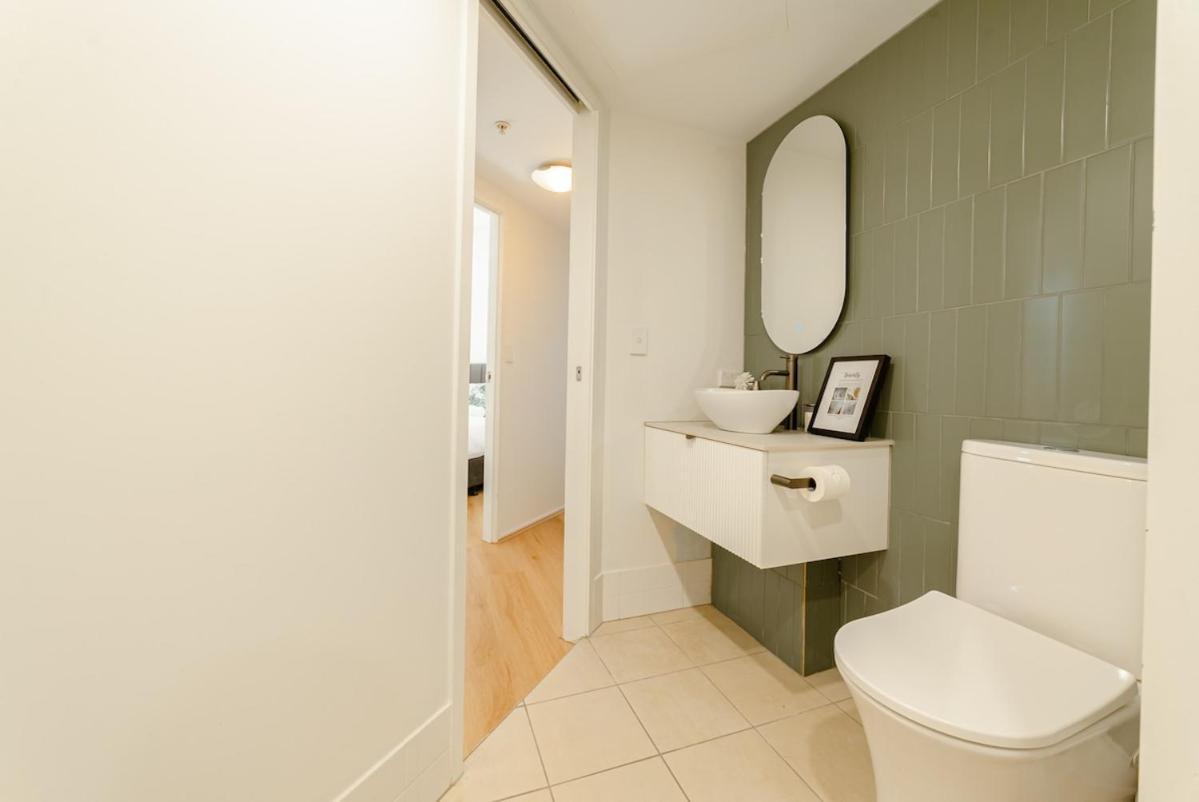 Lux 18th Floor 2br 2bath, River View, Pool, Spa, Sauna, Gym, Wifi, Apartment *