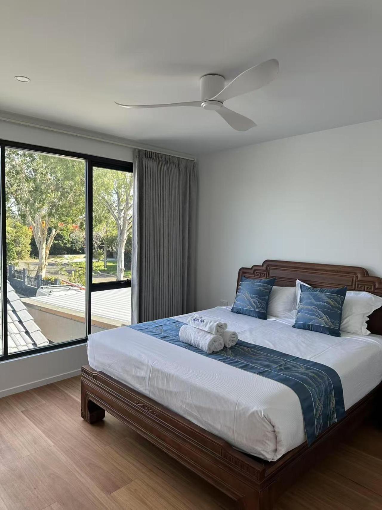 Oxley Motor Motel 4*