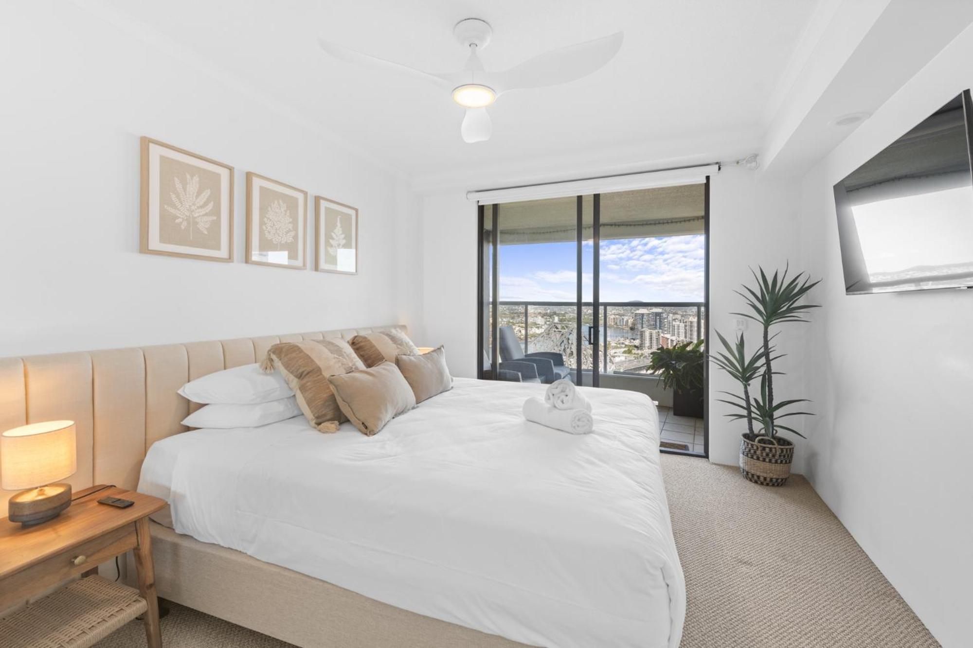 Stylish With Bbq Pool & Gym * Brisbane