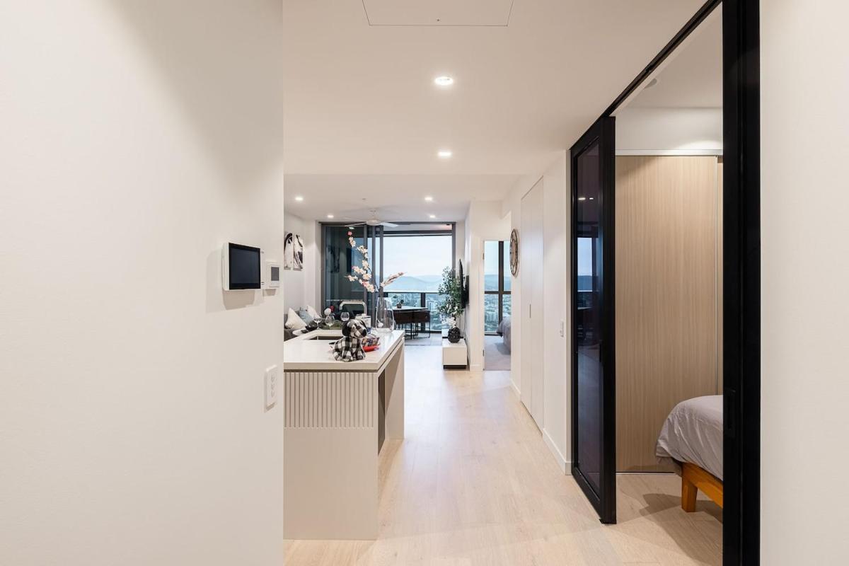 Apartment Stunning River View 2 br Casino Qw