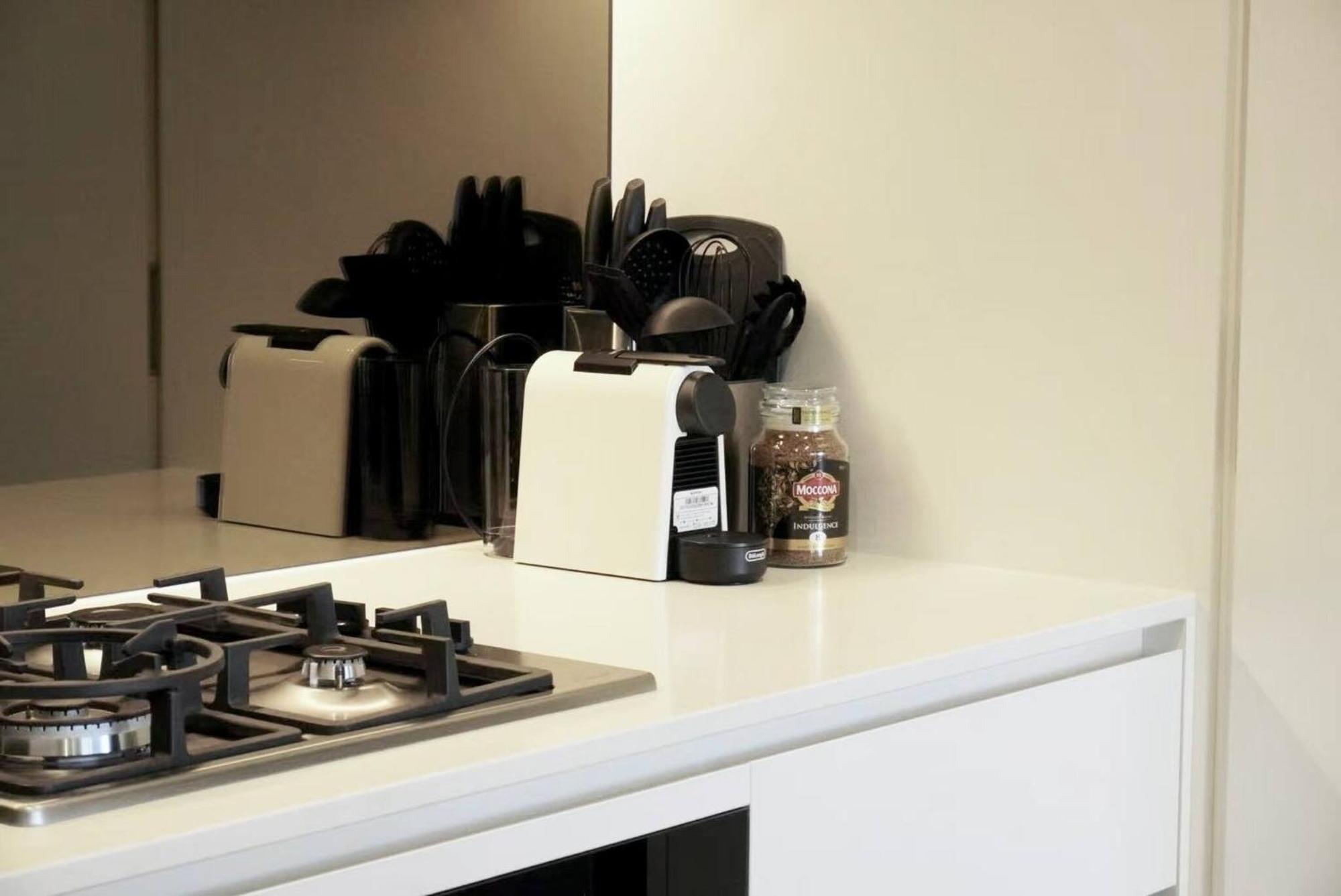 Skyline Poetry - Premium On The Star Bne Apartment *