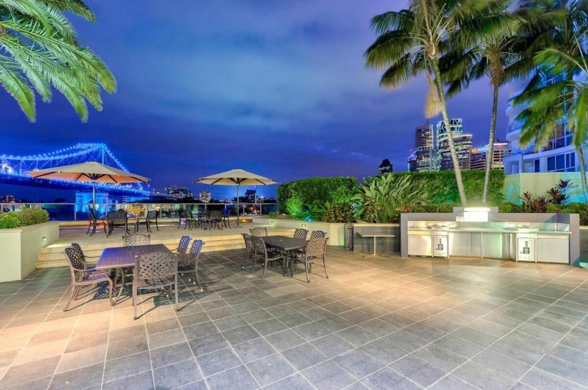 Skyline Stunner 3bed-2bath-1car-views - Cbd * Brisbane