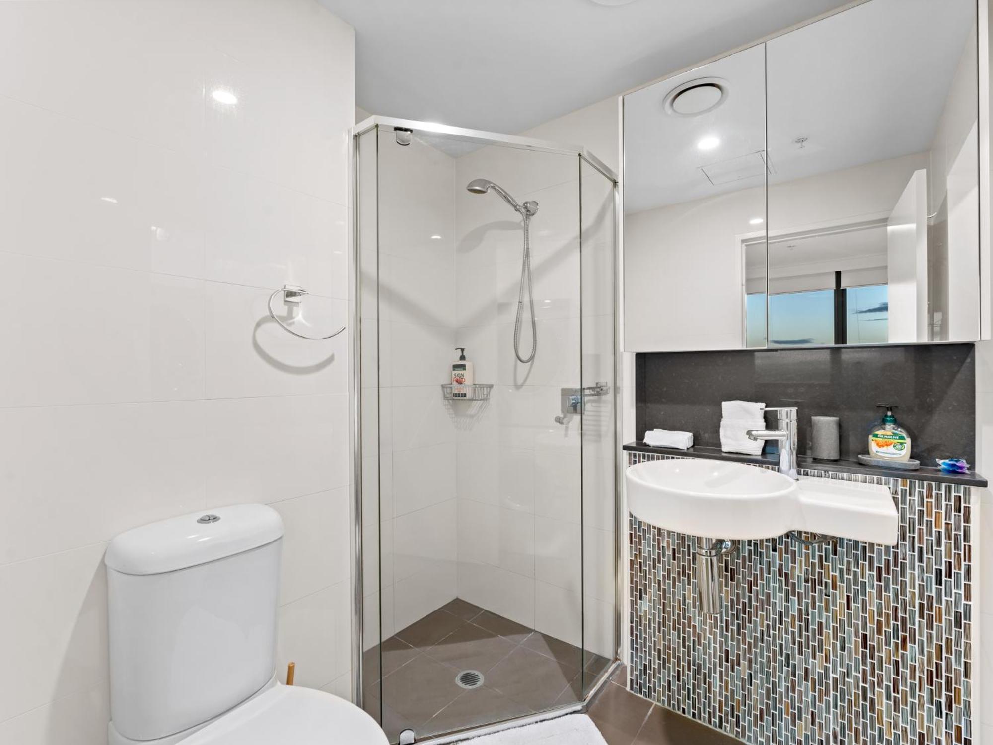 Cosy 1-bed 41st Floor Views Apartment