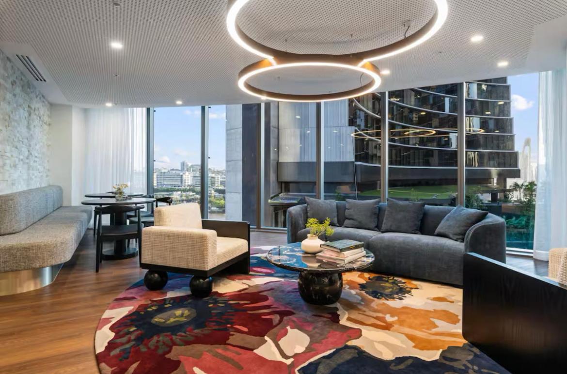 Luxury At Queens Wharf Tower Brisbane