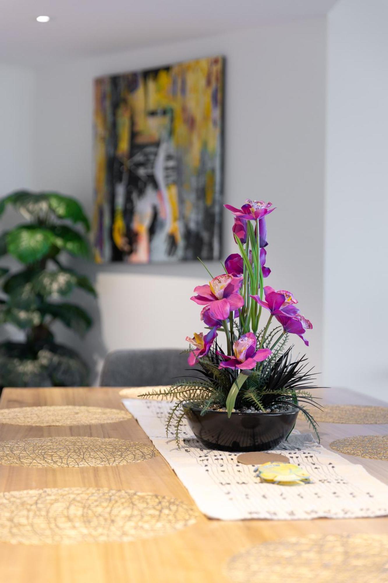 Huge 3bed 3bath Skyhigh View Apartment