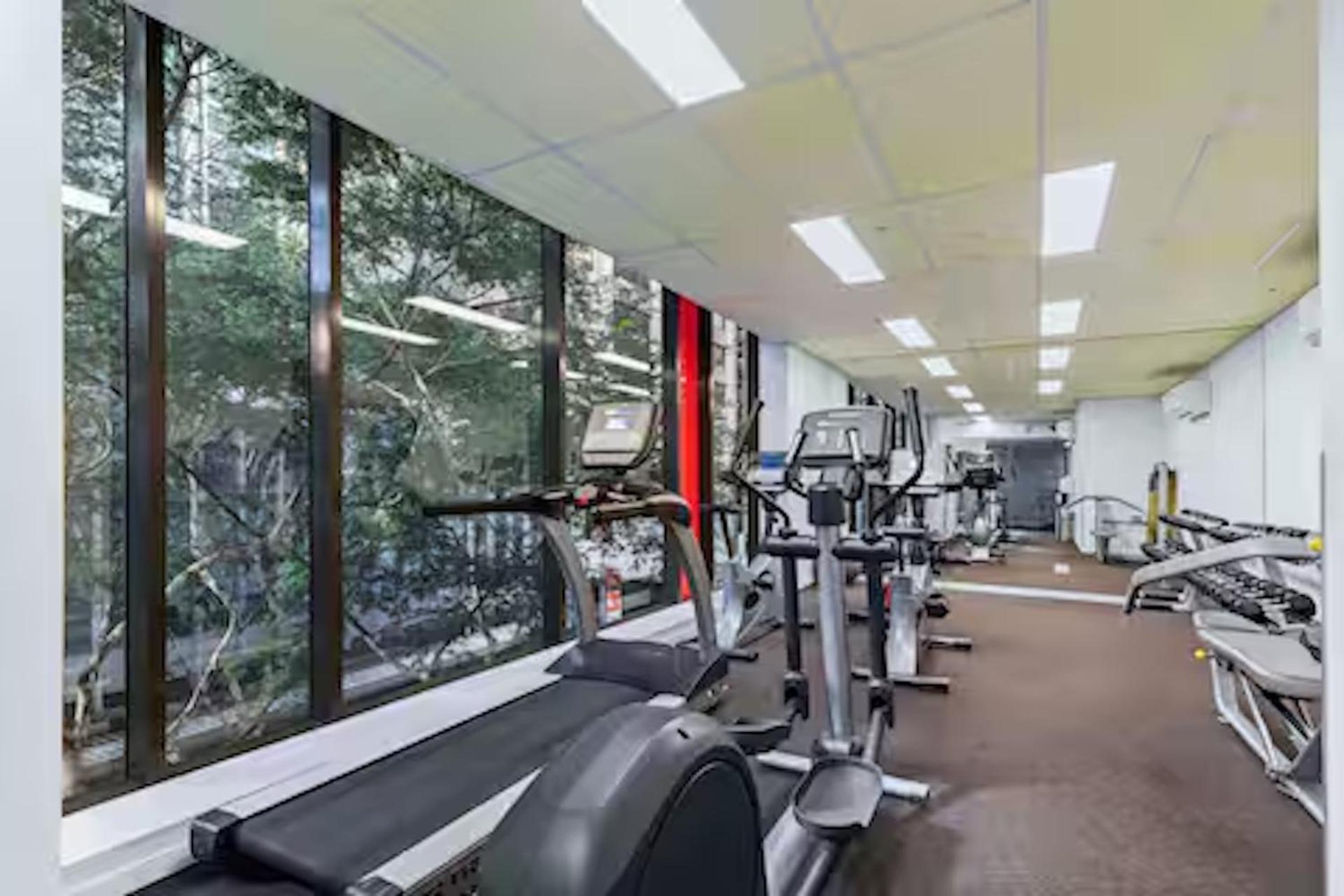 Apartment Elevate - Views, Pool, Sauna & Gym *