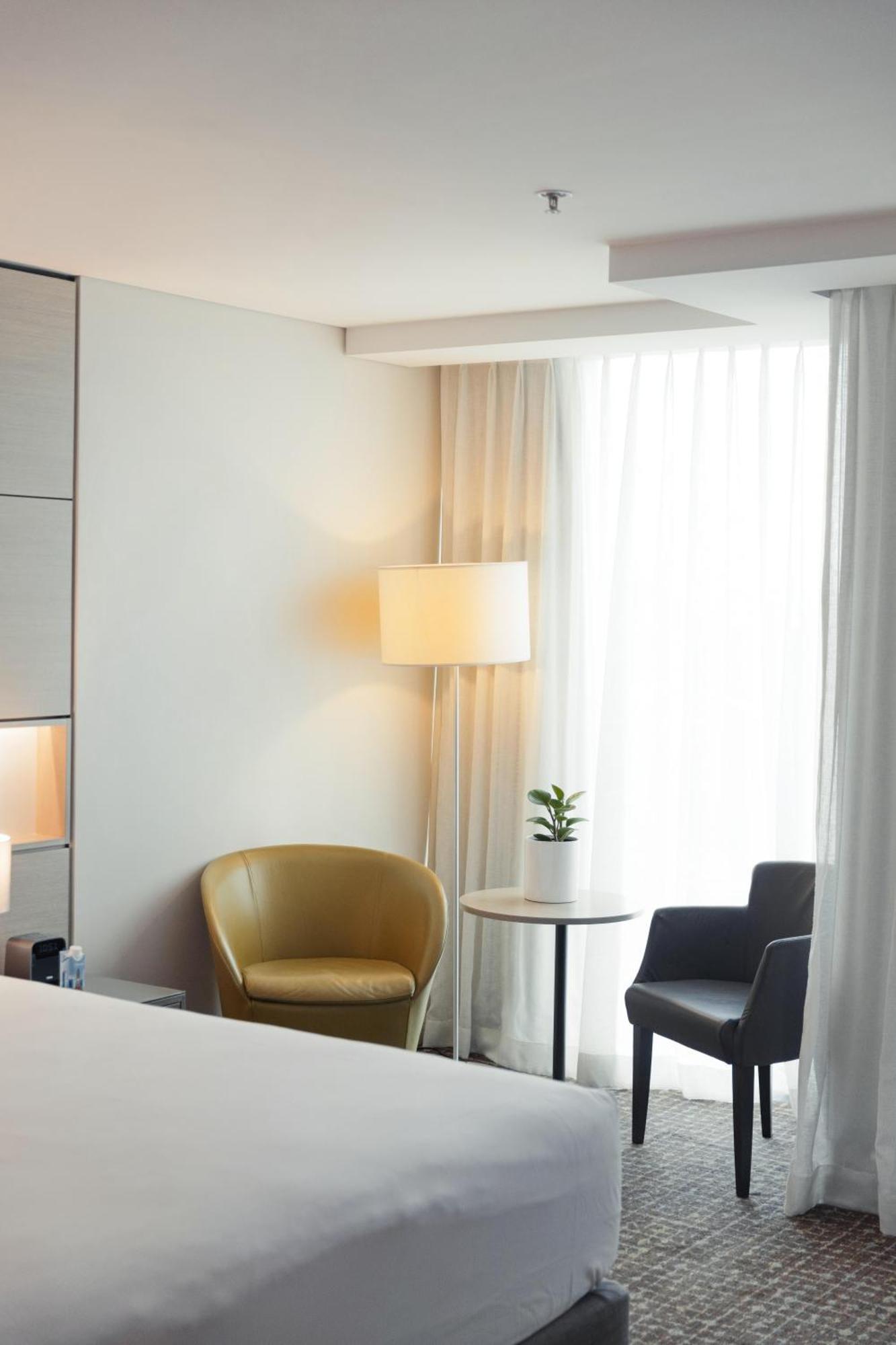 Hotel The Point 5*