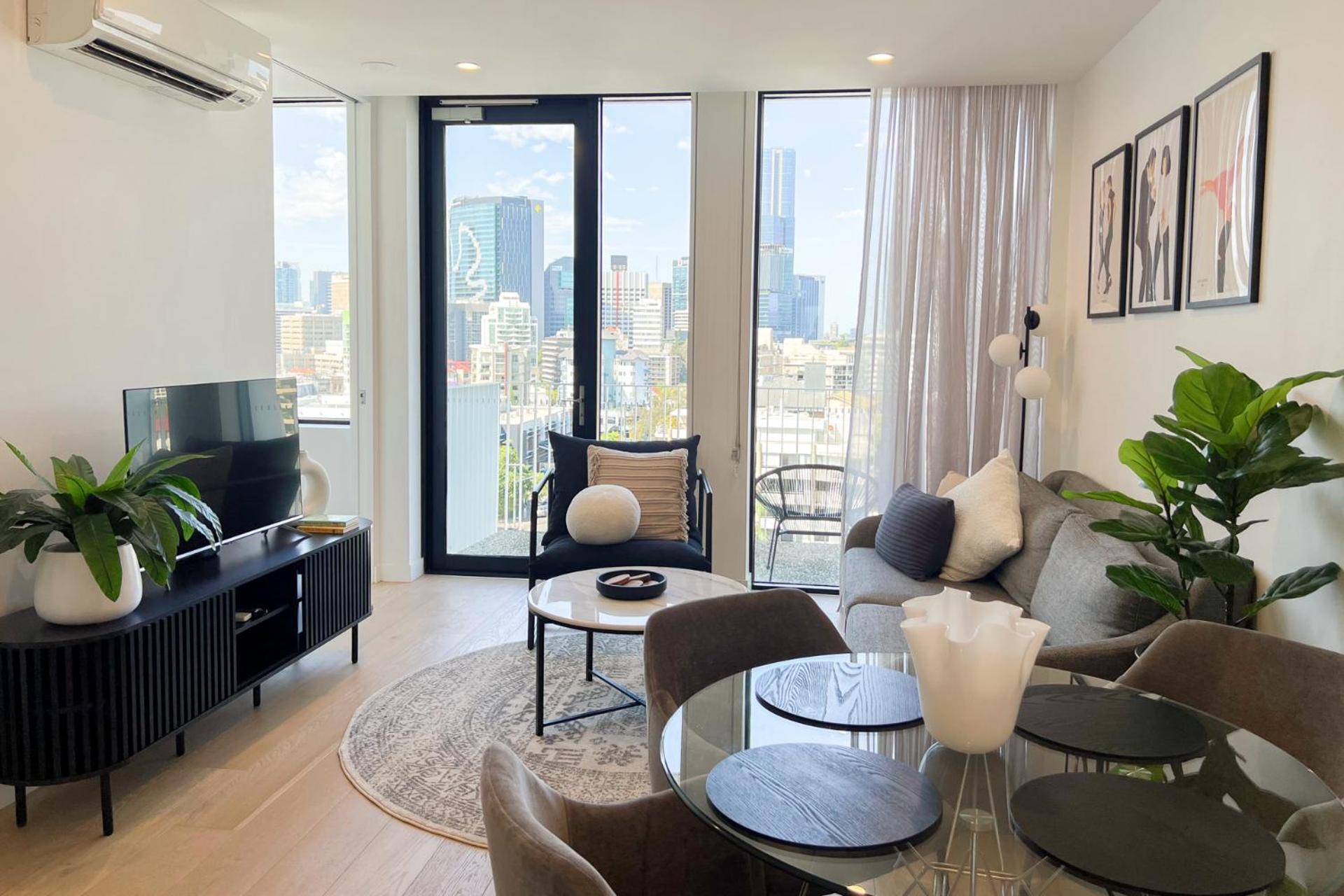 Spacious 2bed 2bath With Views * Brisbane