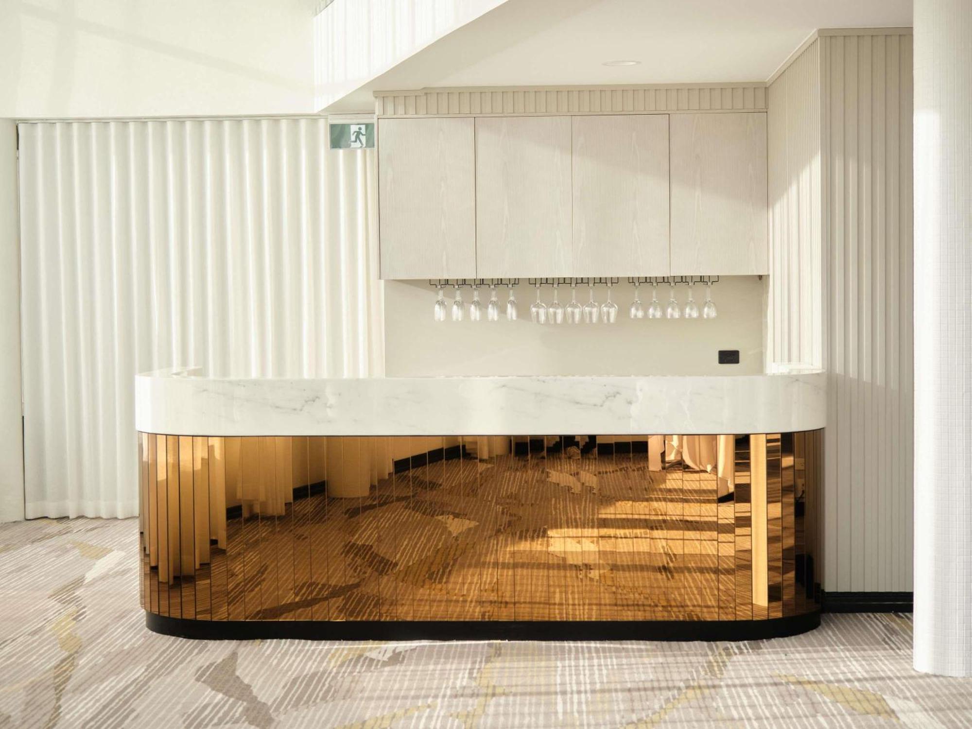 Hotel Mercure Spring Hill