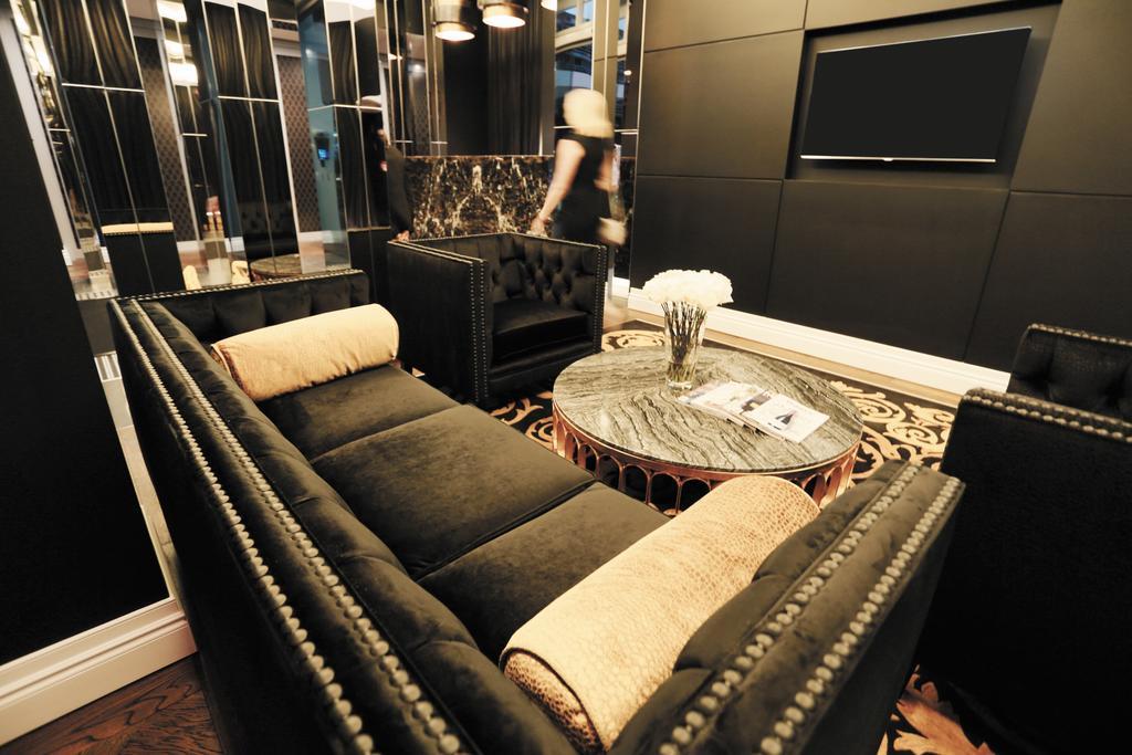 Hotel Alex Perry & Brisbane