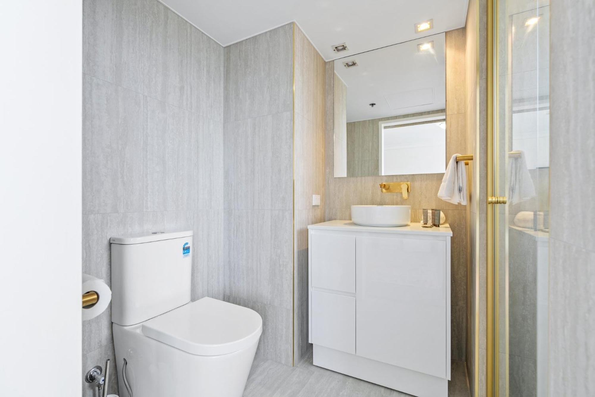 Stylish In The Heart Of Apartment