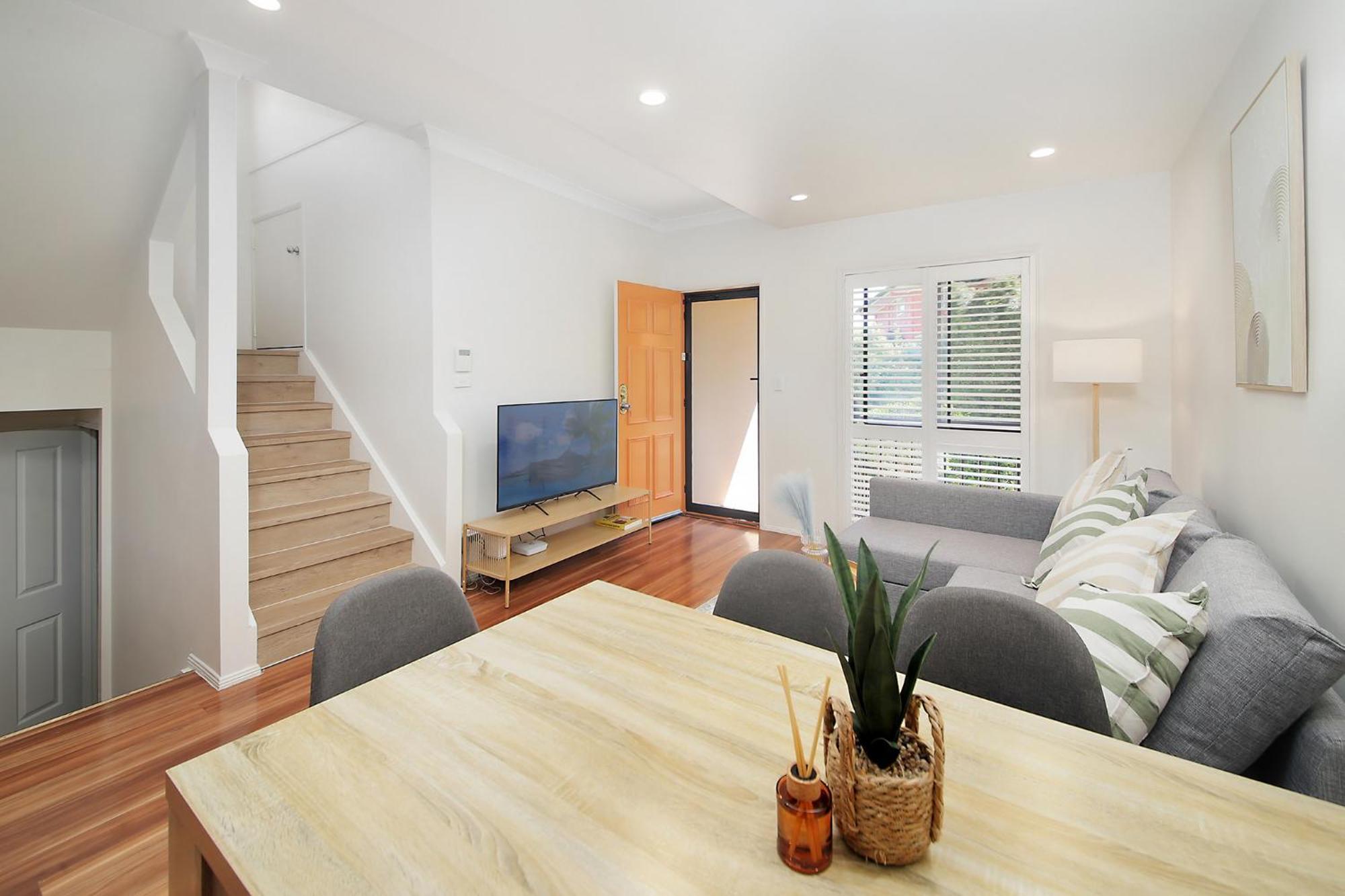 Sunny St Lucia With 5 Beds & Free Parking Villa