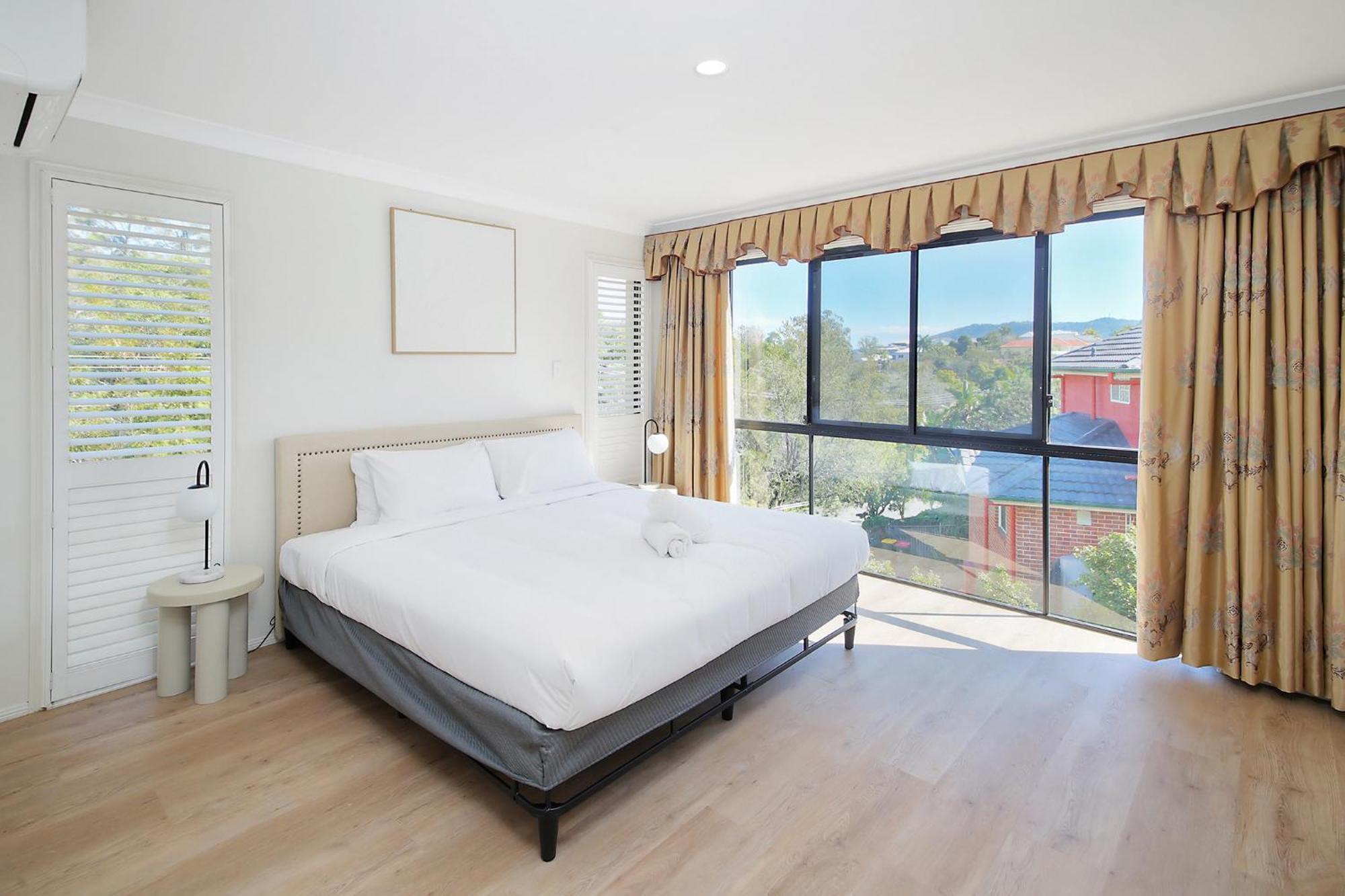 Villa Sunny St Lucia With 5 Beds & Free Parking Brisbane