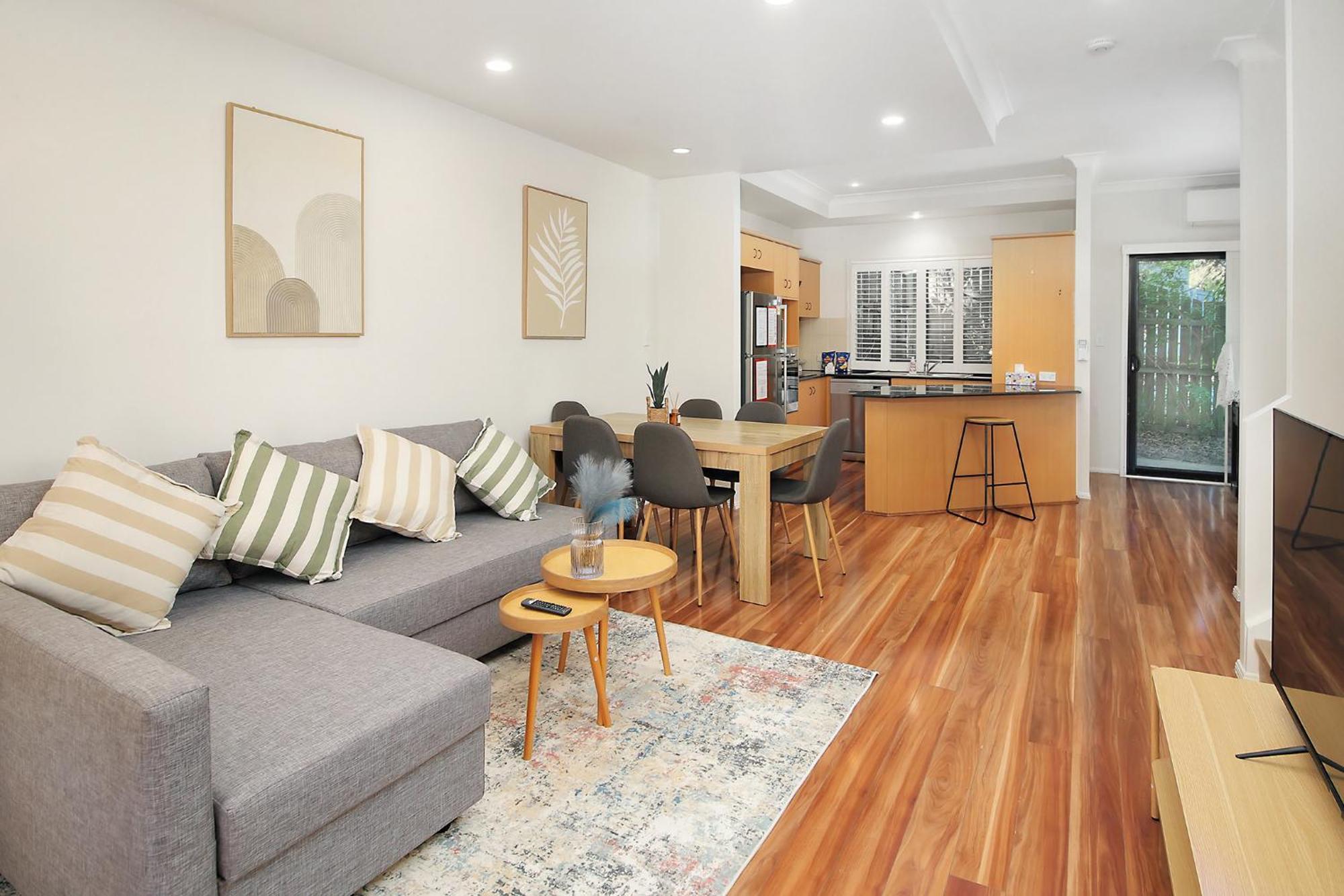 Sunny St Lucia With 5 Beds & Free Parking Villa *