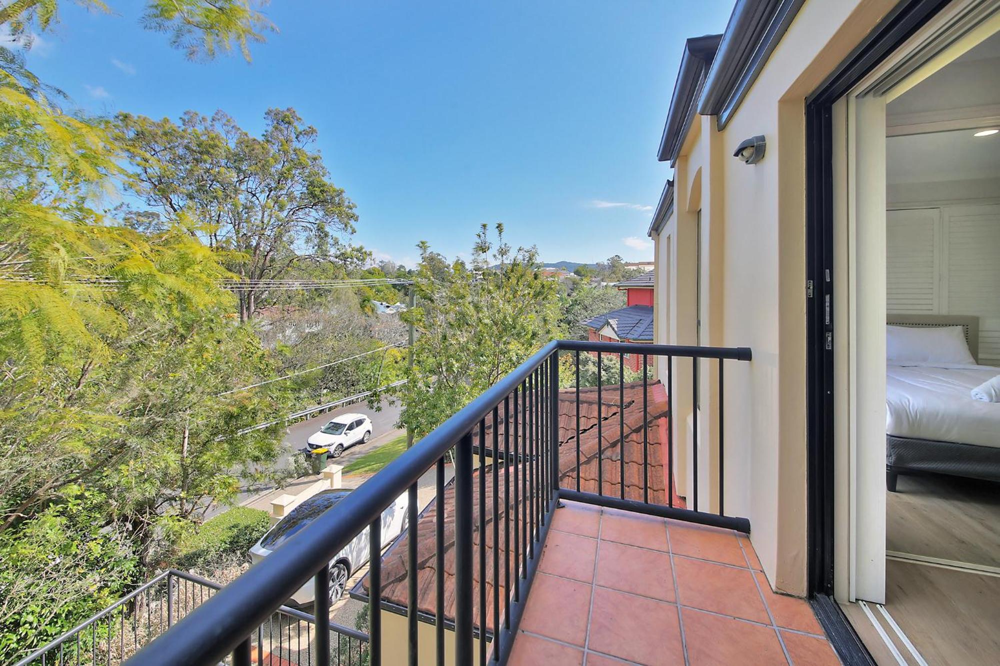 Villa Sunny St Lucia With 5 Beds & Free Parking *