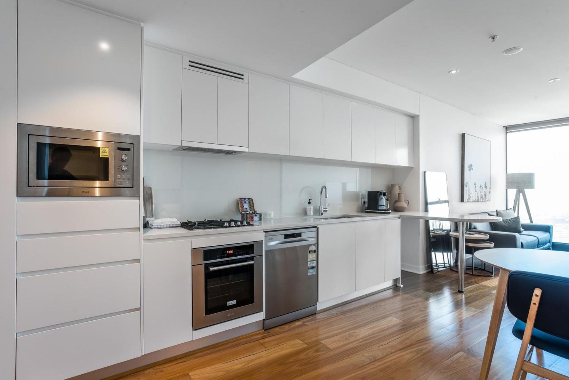 Skyline Serenity - Level 62 With Stunning Views! Brisbane