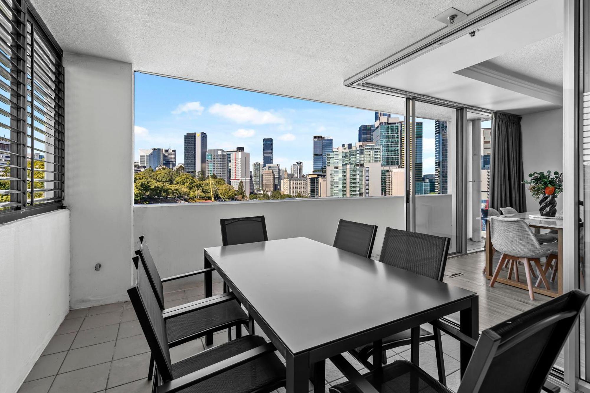 Stylish 3br - Huge Park On Doorstep - 5 Min To Cbd Brisbane