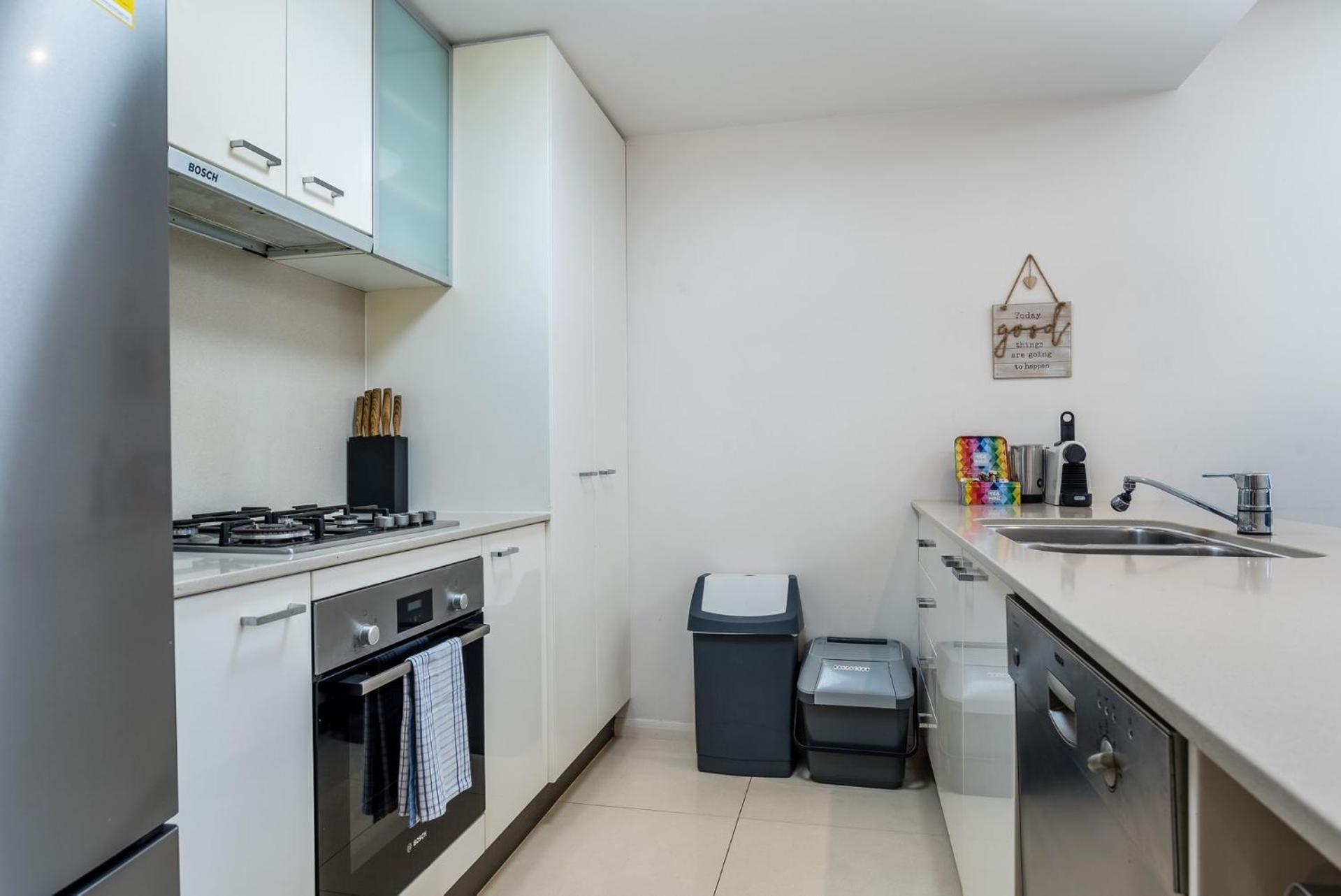 Apartment Albion Breeze Pool Access, Patio & Convenience Brisbane