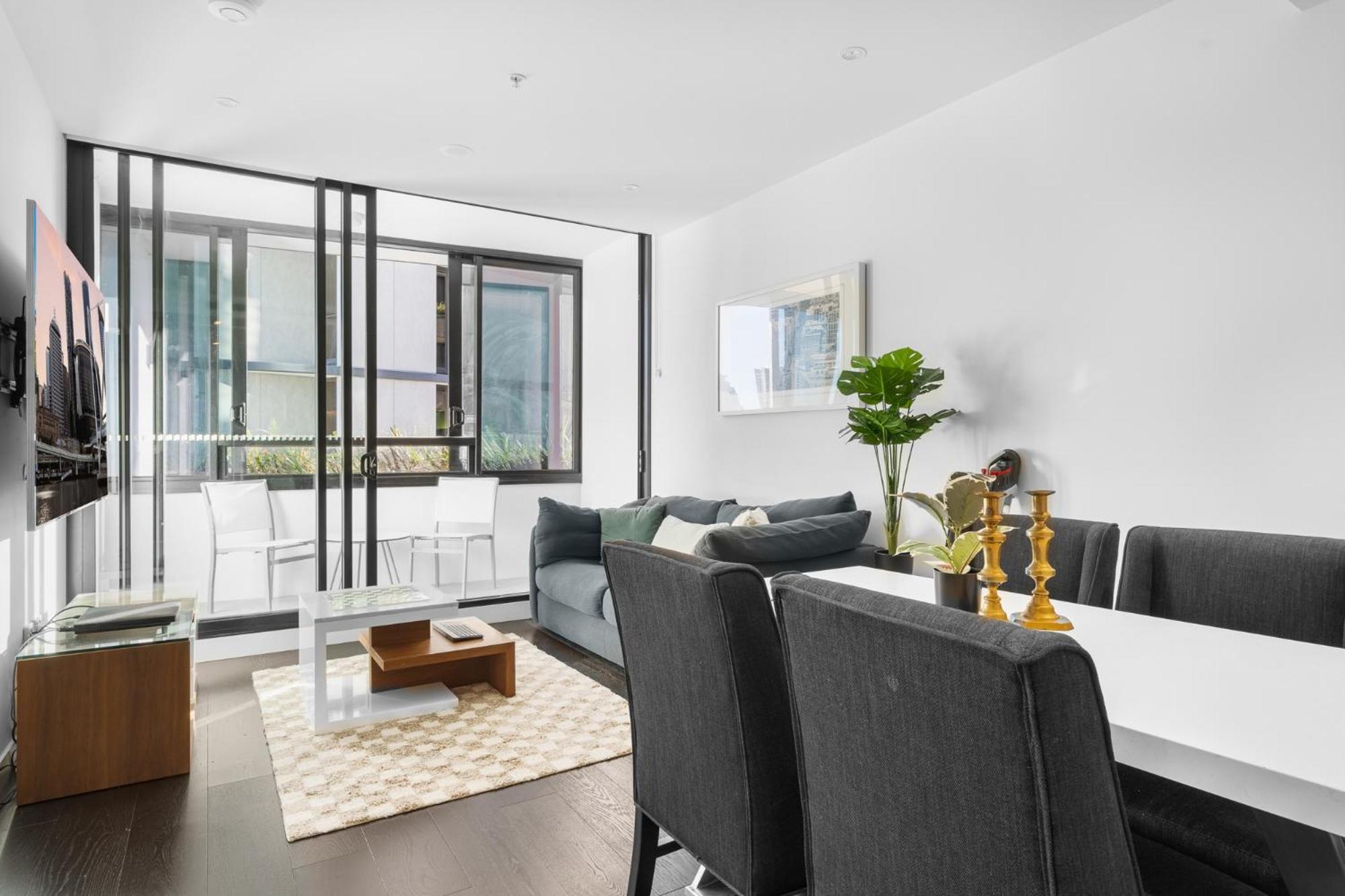 Escape With Balcony & Resort-style Amenities Apartment *