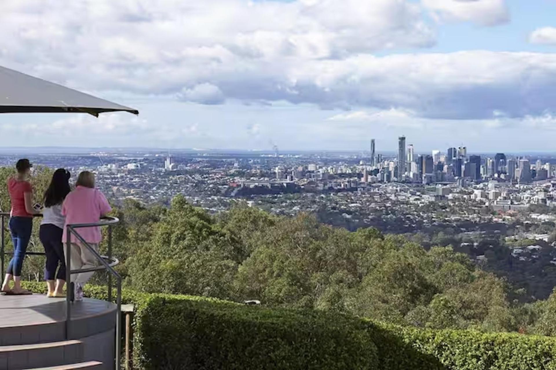 Park Avenue Luxe Chic Townhouse Sleeps 9, Carpark Villa *