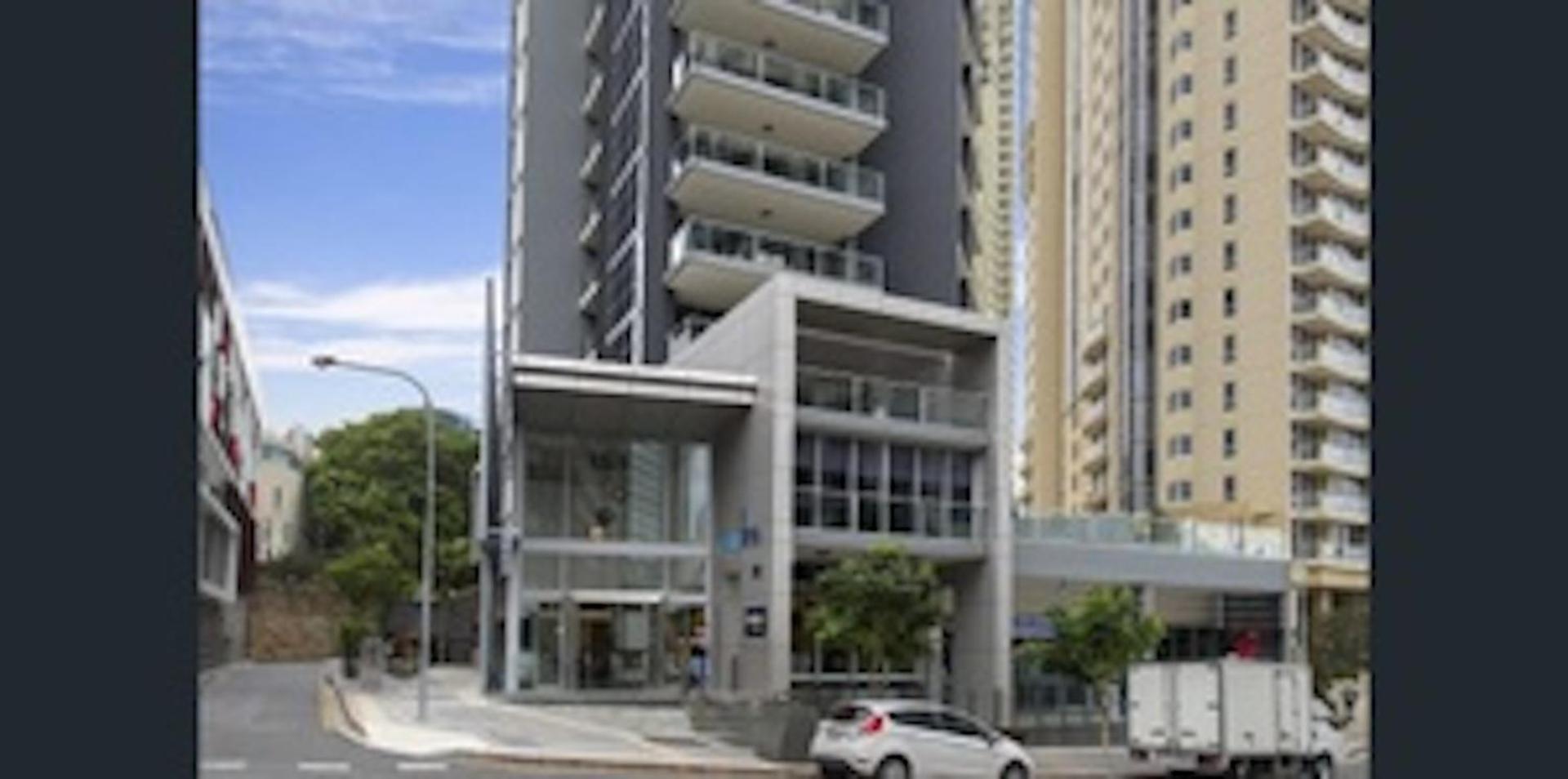 Apartment Holly's Skyline-views, Pool, Spa, Cbd Brisbane