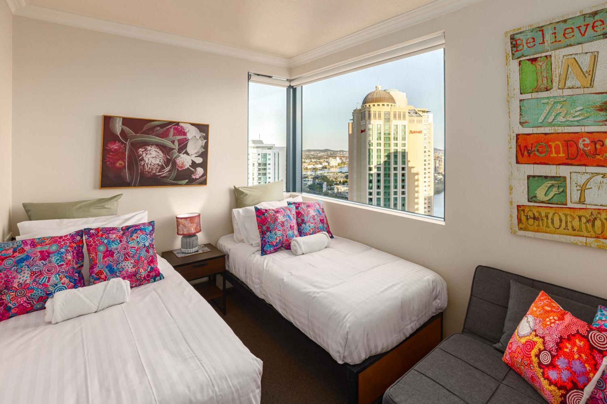 Apartment Indigescapes River Views Sleeps 6 Includes Carpark *