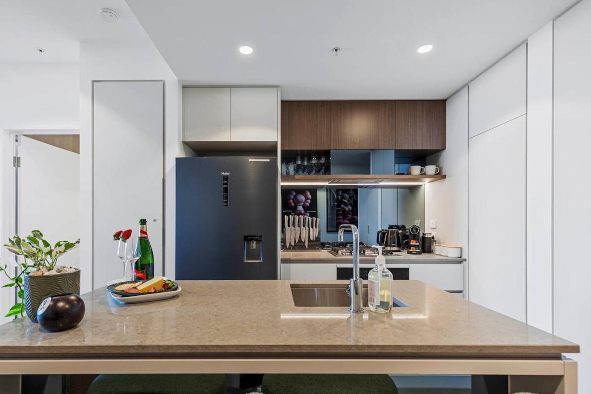 Queens Wharf Luxe Retreat -brisbane Cbd, Pool,