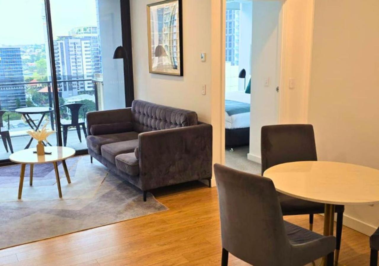 Neat And Cozy 1br With Amazing Facilities Apartment Brisbane