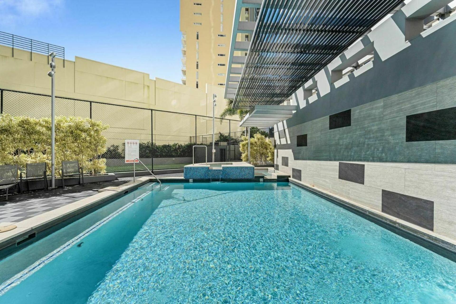 Apartment River Views 2 Bed 2 Bath Secure Parking Brisbane