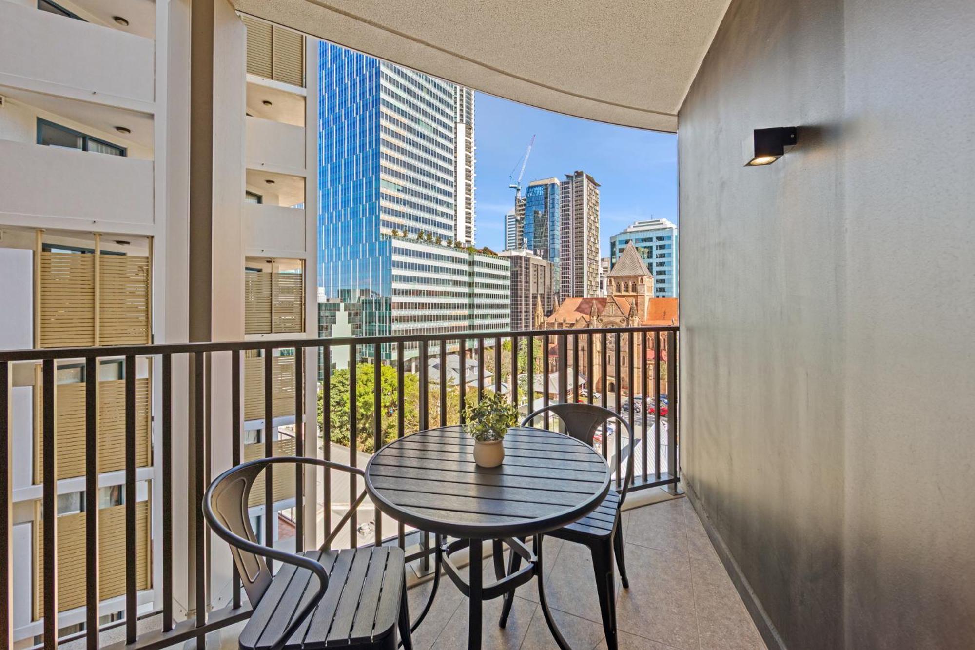 Spire Residences By Cllix Aparthotel