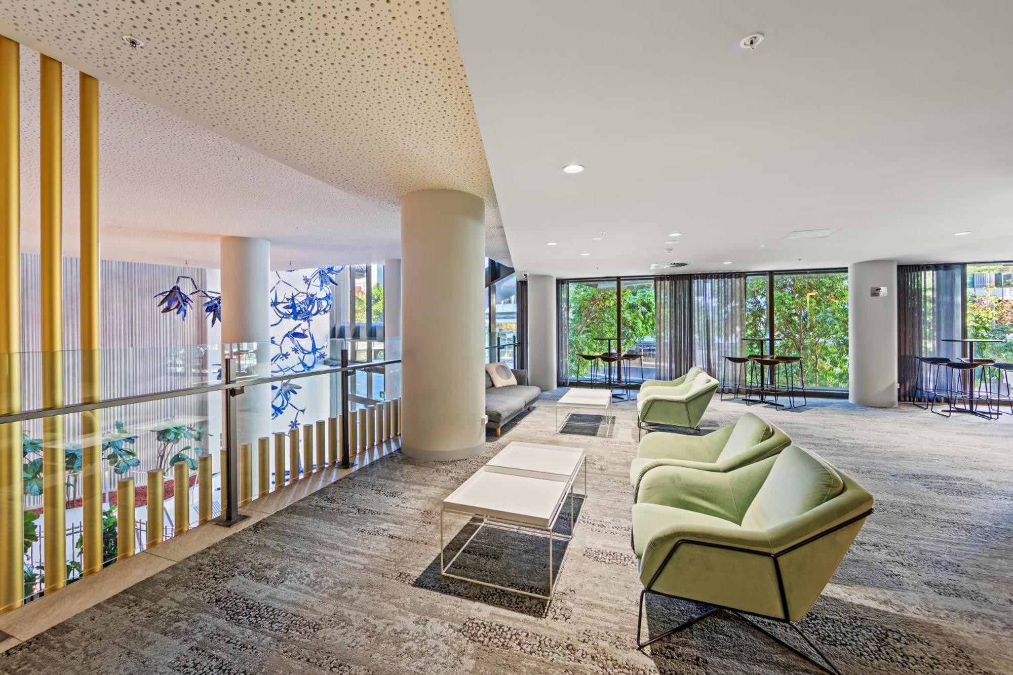 Spire Residences By Cllix 5*