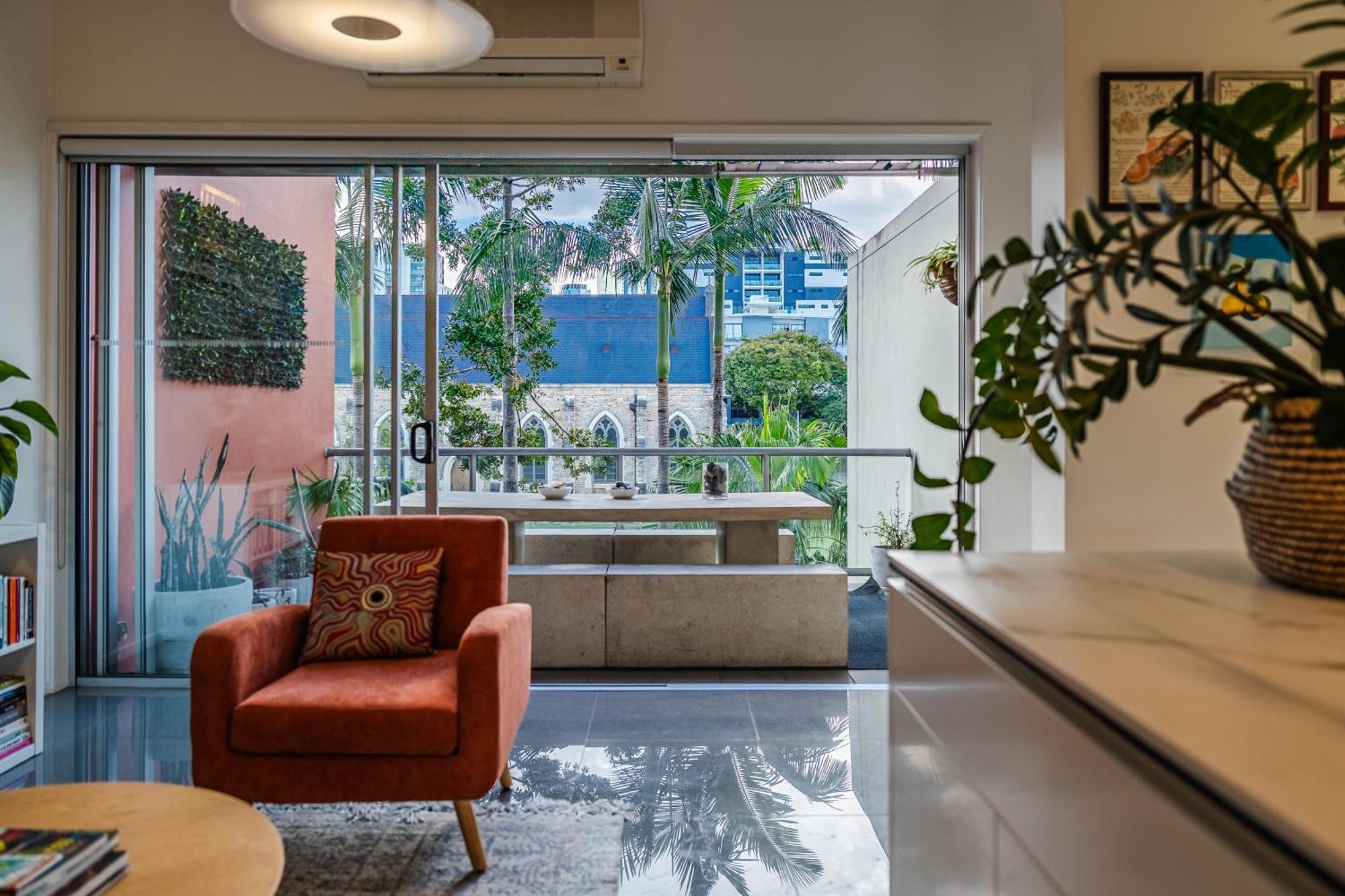 Street East Village Apartment *