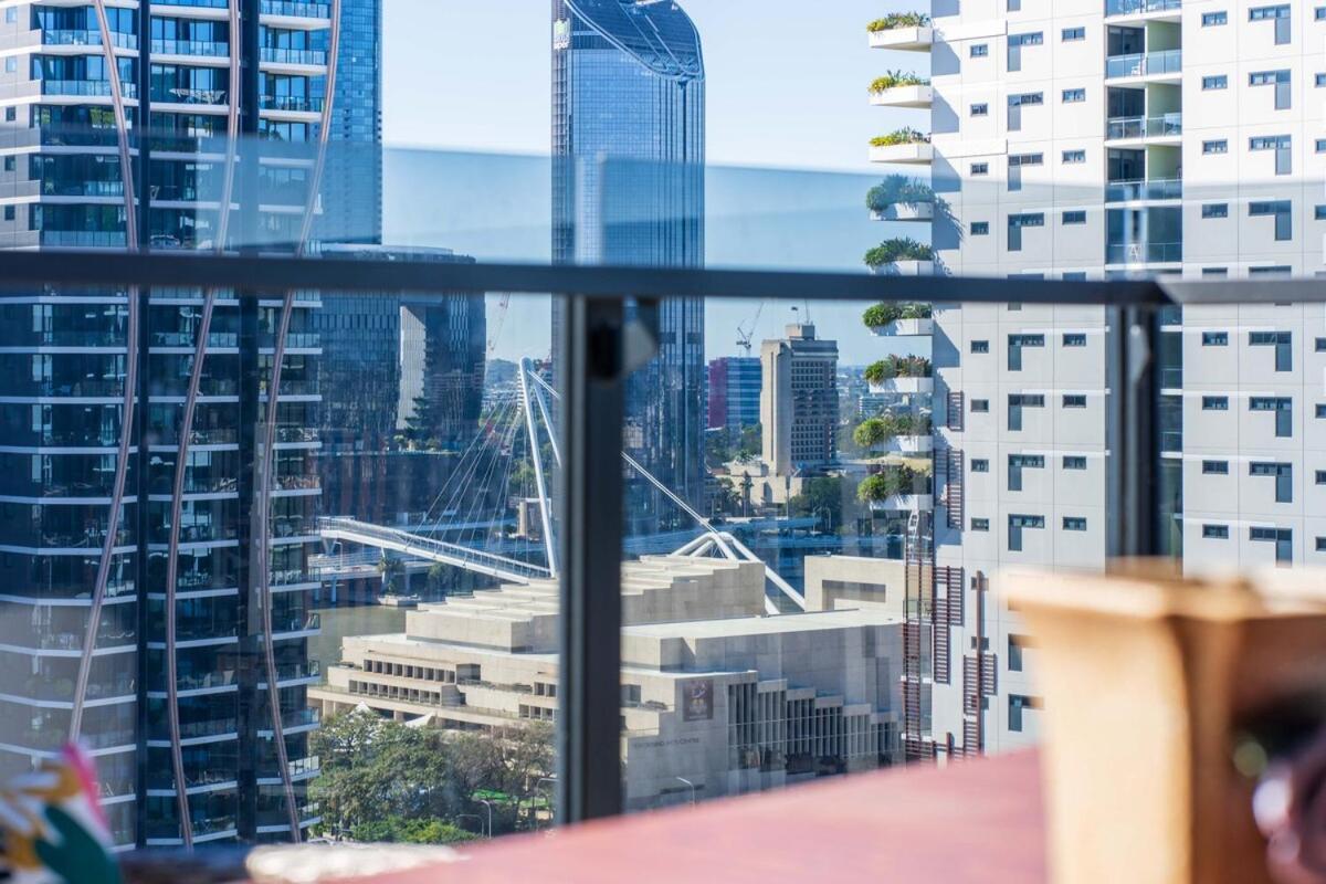 And River View 2b2b With Free Parking Apartment Brisbane